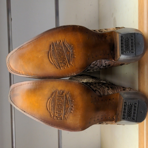 New Women's Corral A3935 - Picture 7 of 7